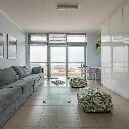 At The Beach - Muizenberg 开普敦 外观 照片